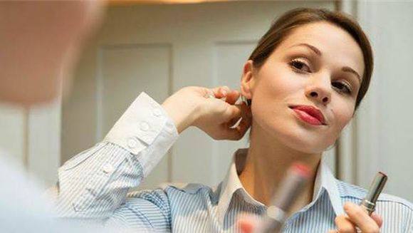 心理学：摆脱自卑，获得自信，内心变得强大的三个方法