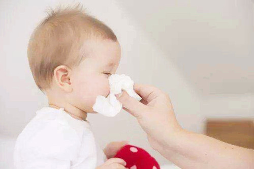 宝宝流鼻涕咳嗽应该不是流感吧,宝宝流鼻涕打喷嚏不一定是感冒