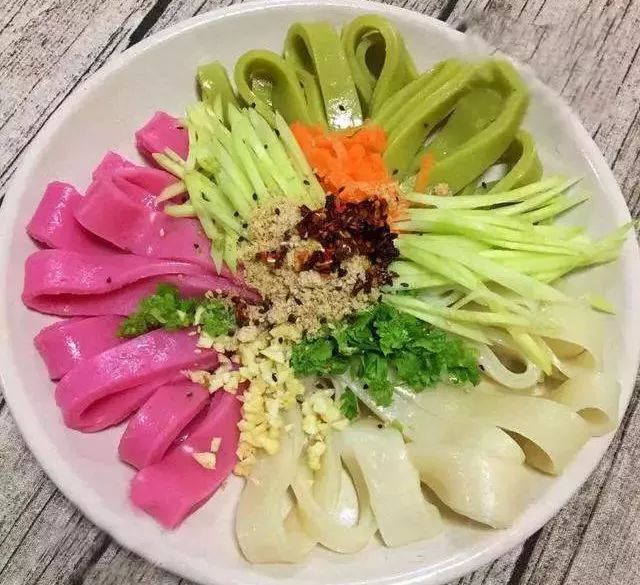 五一出游小短文,五一放假能在疆内游玩吗