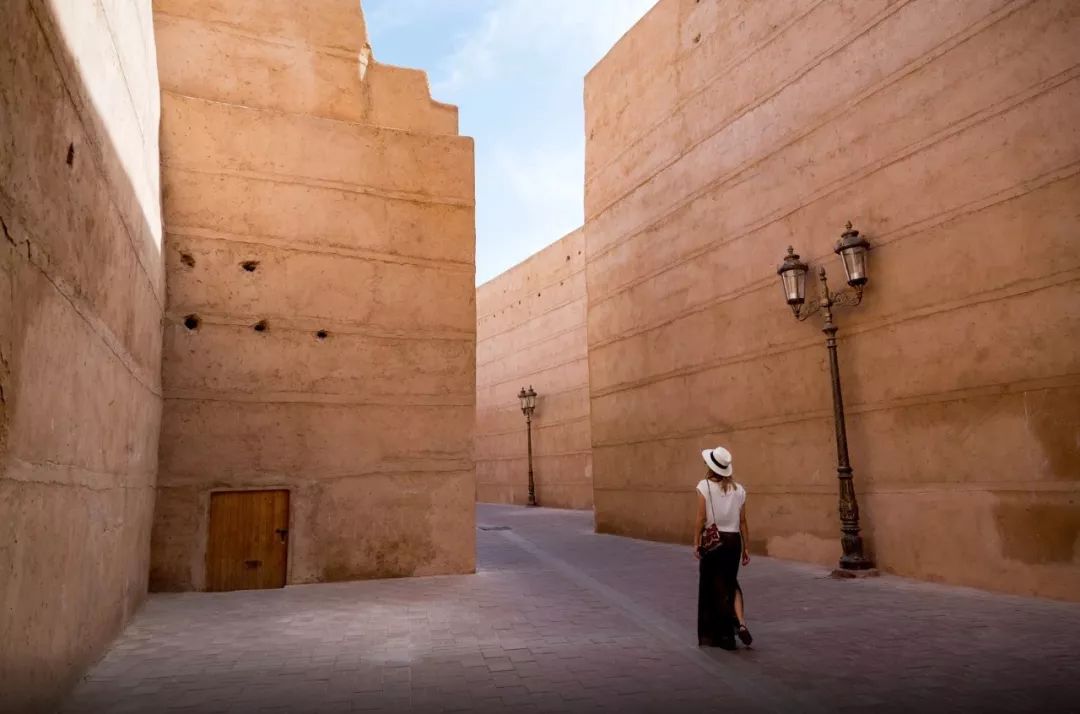 摩洛哥皇家曼苏尔酒店,洱海摩洛哥网红酒店