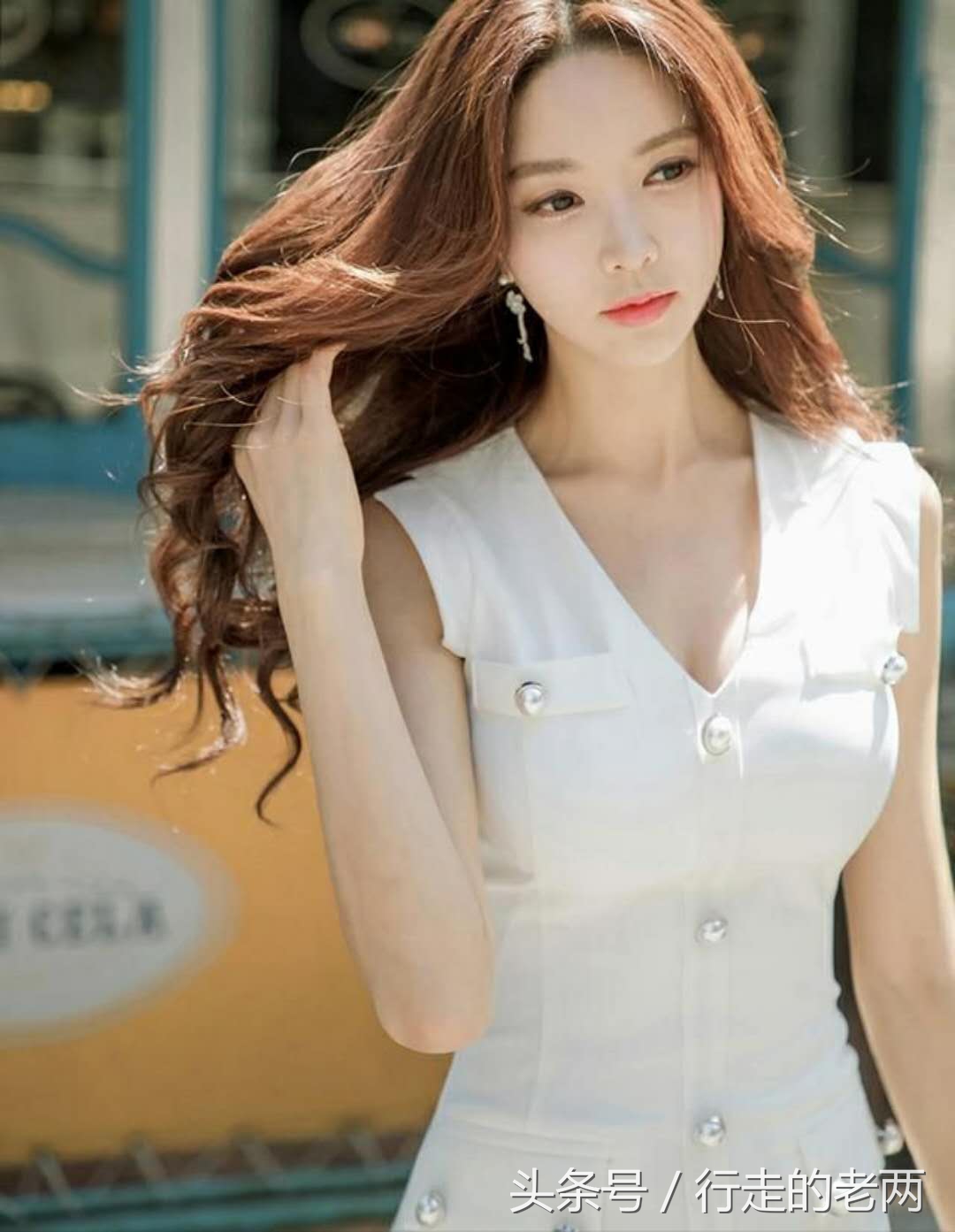 mac口红推荐少女,女孩涂mac口红视频