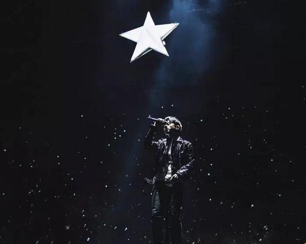 QQ飞车手游史上最强福利来袭！亿万豪礼免费拿！听说张杰也在抢！