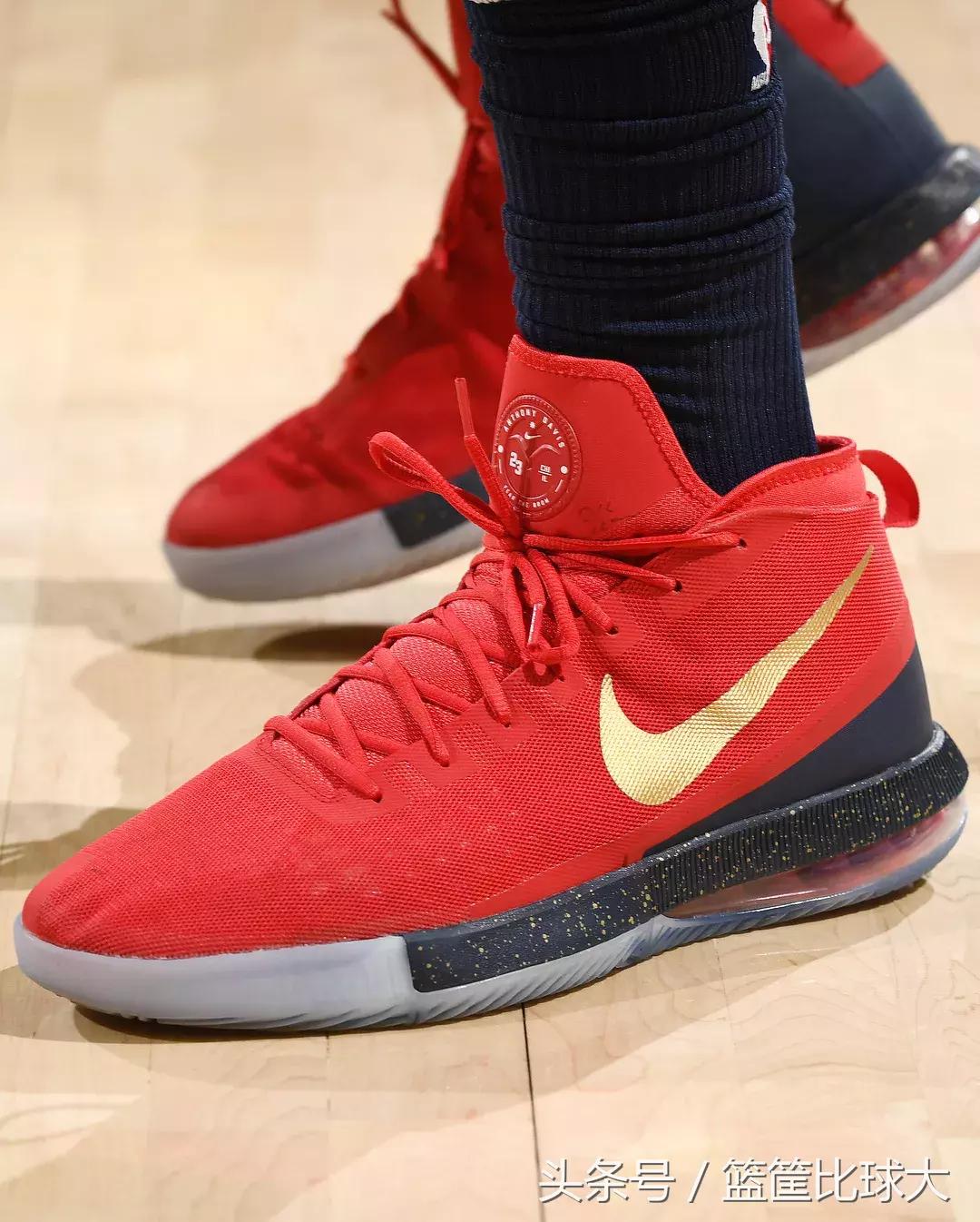 曼巴精神的对决！4月29日NBA赛场球鞋赏析