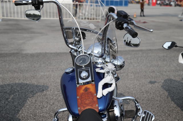 千辆豪华摩托车汇聚浙江，有的能抵一辆宝马7系，总价超2亿