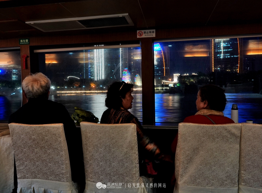 闽江夜游榕城的夏天,夜游闽江将榕城夜景揽入怀中