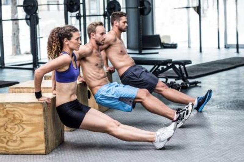 健身穿什么样的健身衣最好,健身前需要准备什么样服装