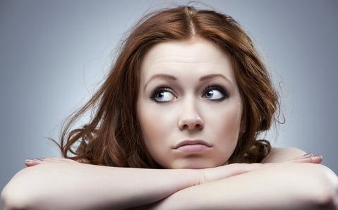 女人经期量少怎么调理吃什么药,月经量少怎么食补调理最有效