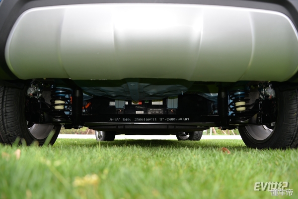 江铃新能源e400的优缺点,江铃易至ev400纯电动汽车价格