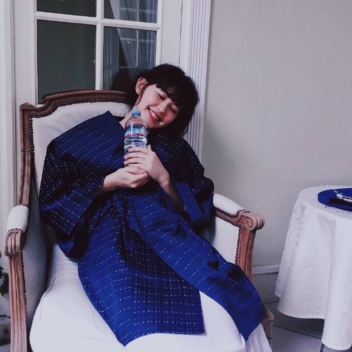 如果你对前任念念不忘,最好的做法就是去找他一次