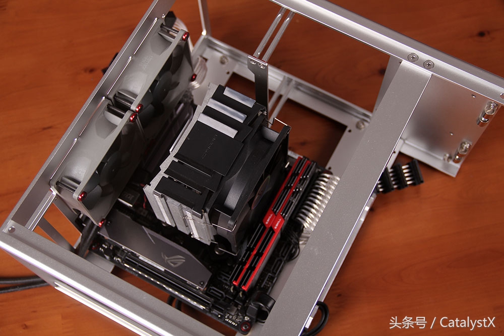 itx超详细装机教程,微星itx小钢炮主板装机