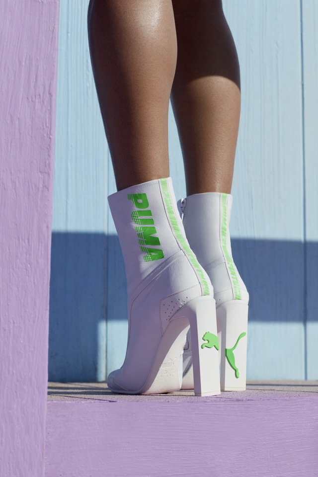 蕾哈娜打造赛车风比基尼,PUMA新装辣得冒烟