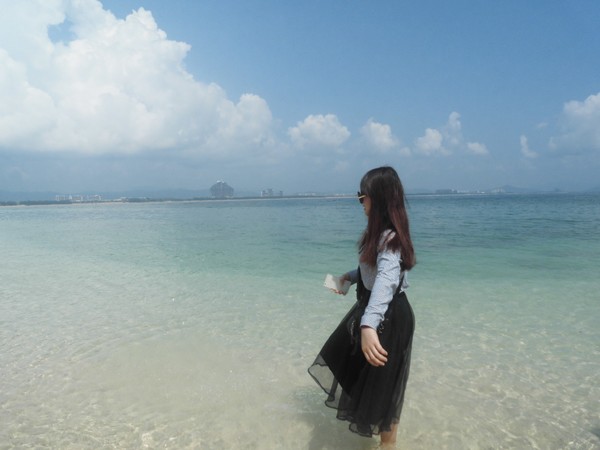 鍥涙湀骞胯タ椋庢櫙,鍥涙湀娴峰崡瀹炴媿