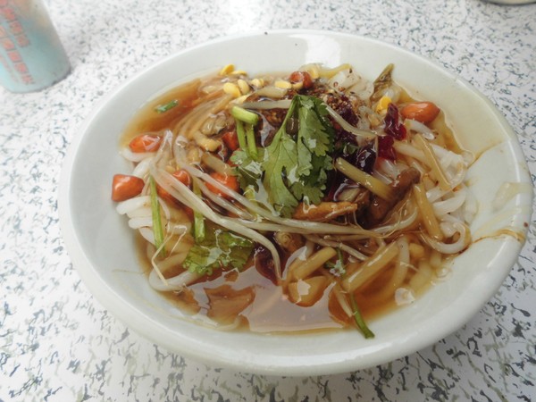 鍥涙湀骞胯タ椋庢櫙,鍥涙湀娴峰崡瀹炴媿