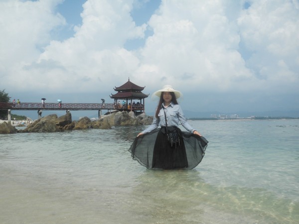 鍥涙湀骞胯タ椋庢櫙,鍥涙湀娴峰崡瀹炴媿