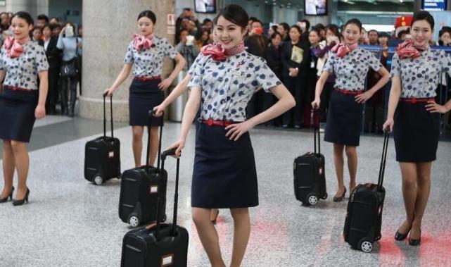 空姐一个月大概收入多少,空姐一个月工资有多少
