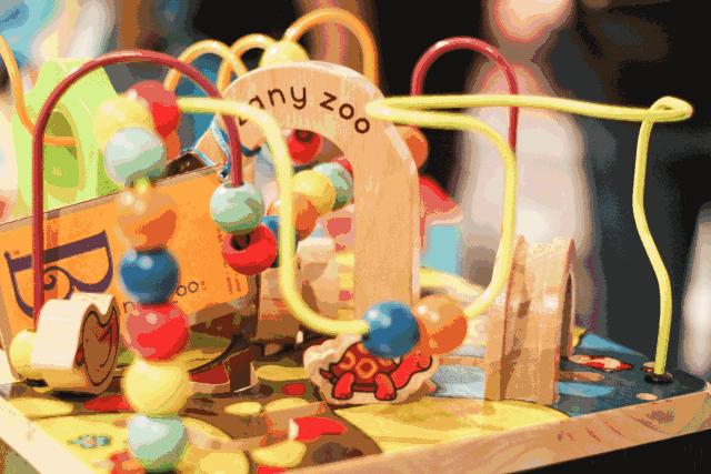 网易考拉在杭州开首个线下店，第一天货架就被扫光了