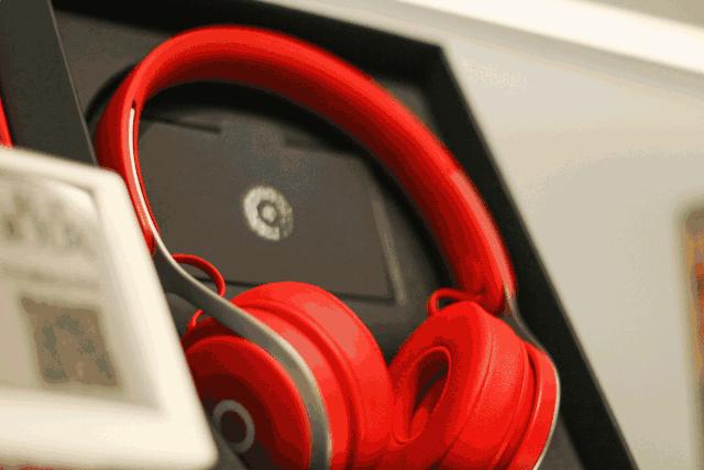 网易考拉在杭州开首个线下店，第一天货架就被扫光了