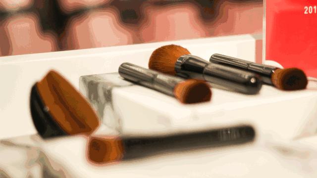 网易考拉在杭州开首个线下店，第一天货架就被扫光了