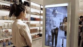 网易考拉在杭州开首个线下店，第一天货架就被扫光了