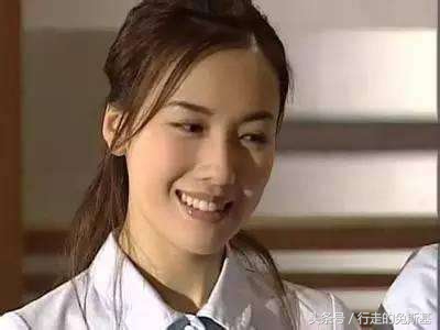 入行15年却在TVB颗粒无收，凭实力获美国双影后，新剧遭虐打！