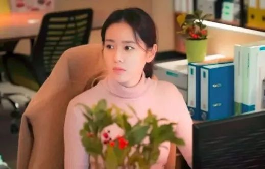 漂亮姐姐被甩锅那么好,漂亮姐姐被骗钱