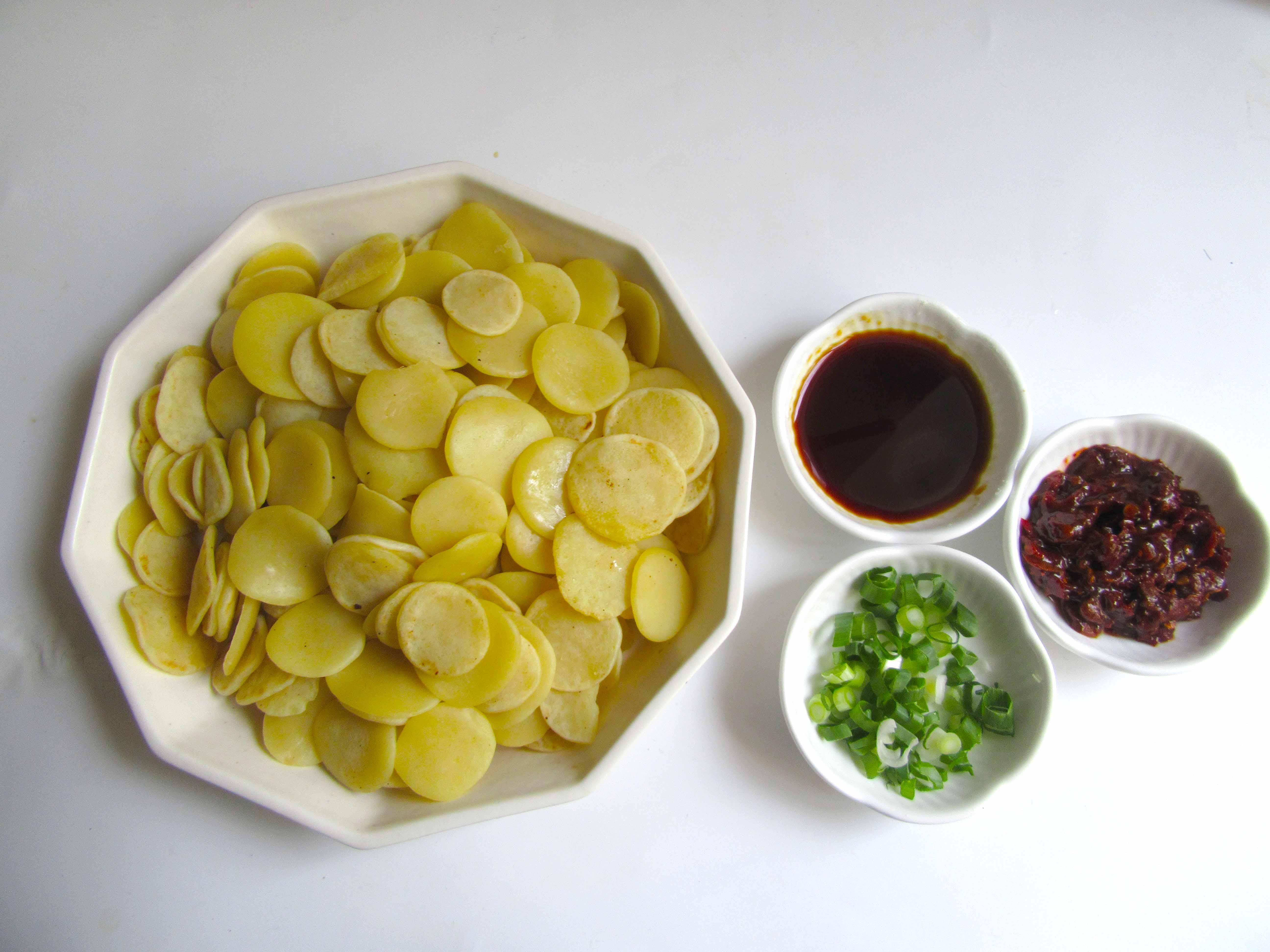 土豆绿豆饼的做法,土豆片绿豆饼