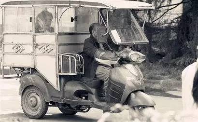 如何握住方向盘,怎么握住方向盘手才不会酸疼