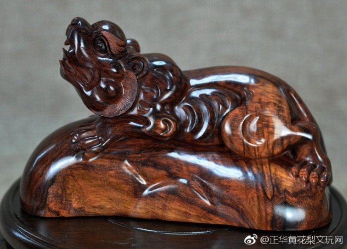 海南黄花梨手串目前价格,海南黄花梨木材价格多少