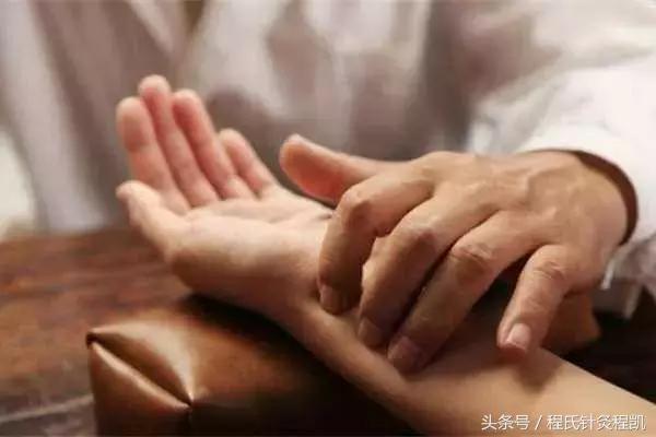 这个穴位与神医华佗有关，程凯老师教你两招充分利用好它！