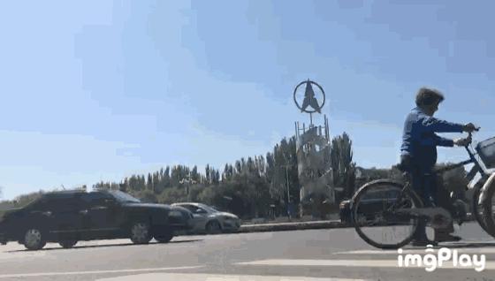 别了！包头极具地标性的雕塑之一北方奔驰“旋律”