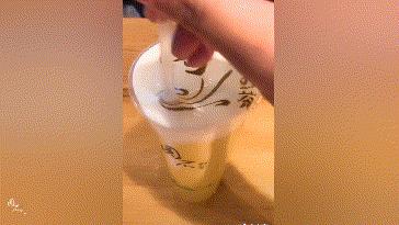 解锁奶茶的新姿势,解锁抖音新姿势