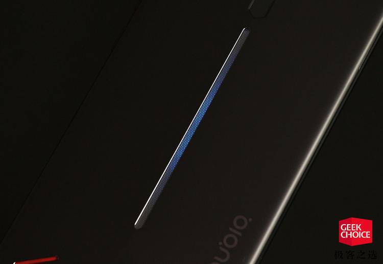 红魔游戏手机全系列最值得买的,红魔手机游戏手柄体验