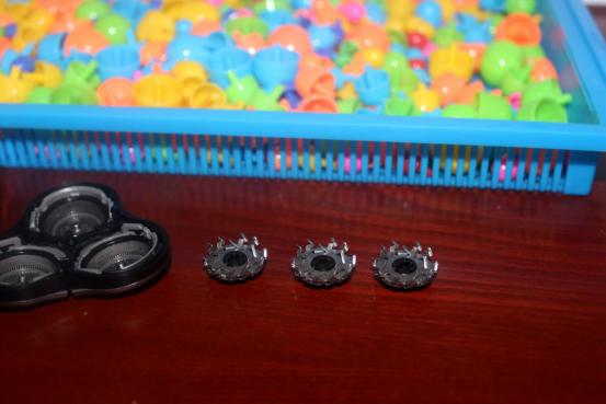 199元买的小米米家电动剃须刀，这些设计让人很意外