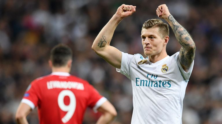 皇马逆天翻盘利物浦,天空体育足球报道