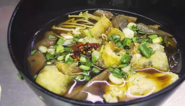 结婚12年，台湾夫妻在厦大旁开了家“黑”店，专治小确丧……