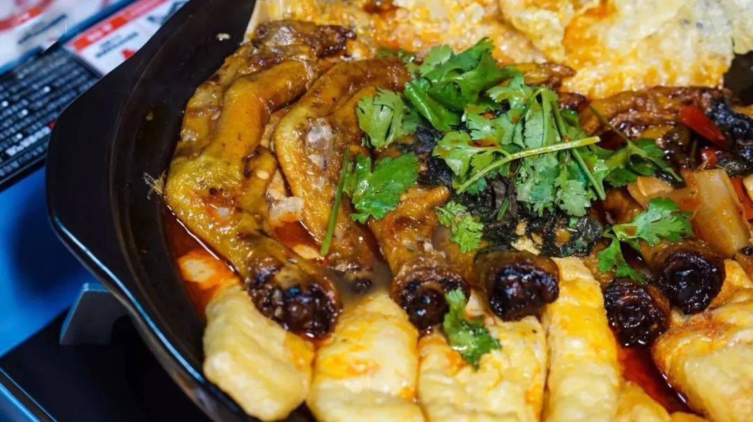 柳州螺蛳粉小城记忆,一碗螺蛳粉来一座城