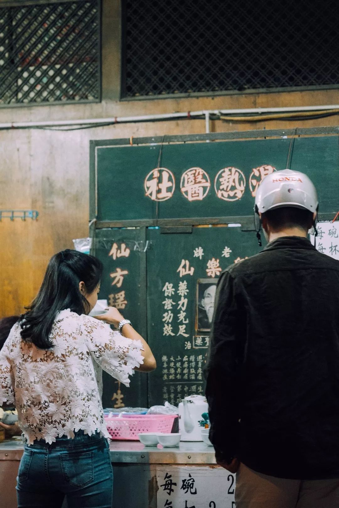 柳州螺蛳粉小城记忆,一碗螺蛳粉来一座城