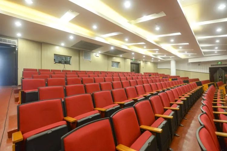 人民剧场二人转大舞台票价,人民艺术剧场