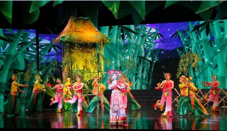 人民剧场二人转大舞台票价,人民艺术剧场