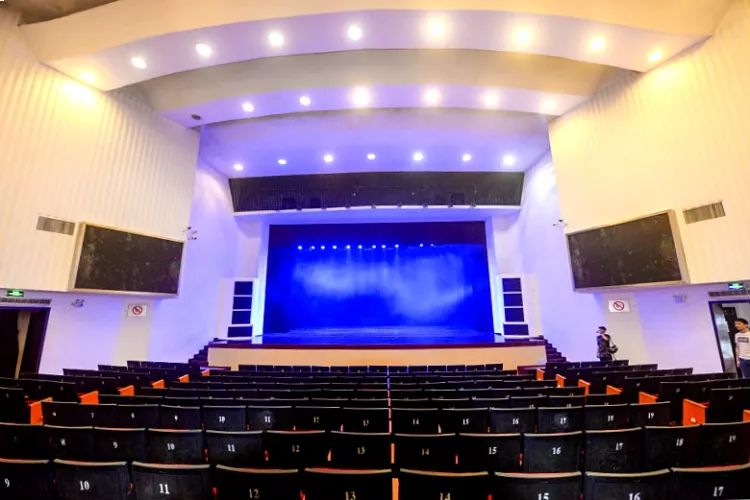 人民剧场二人转大舞台票价,人民艺术剧场