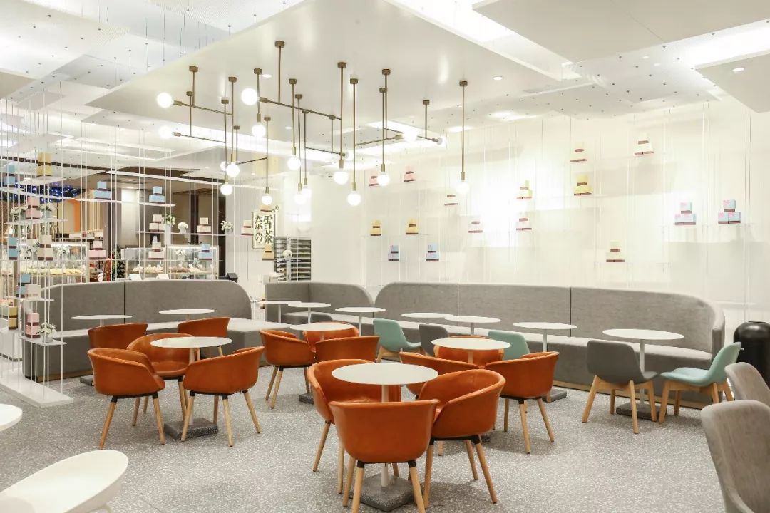 魔都第2家奈雪终于开了，还带来霸气杨梅，喝了会上瘾！