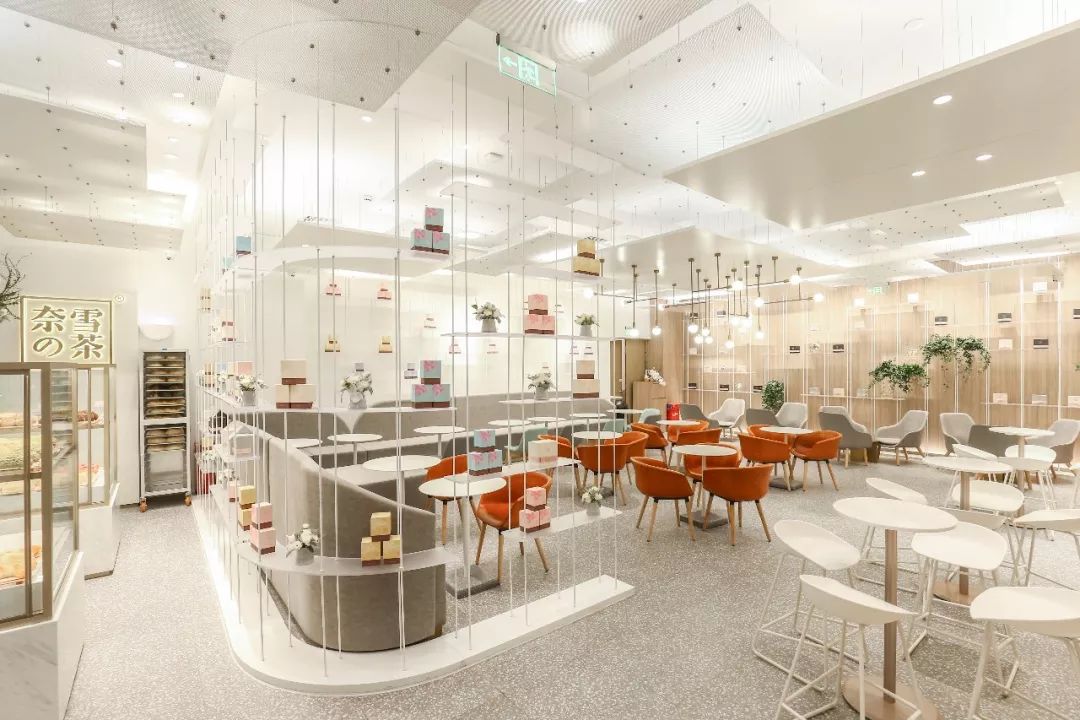魔都第2家奈雪终于开了，还带来霸气杨梅，喝了会上瘾！