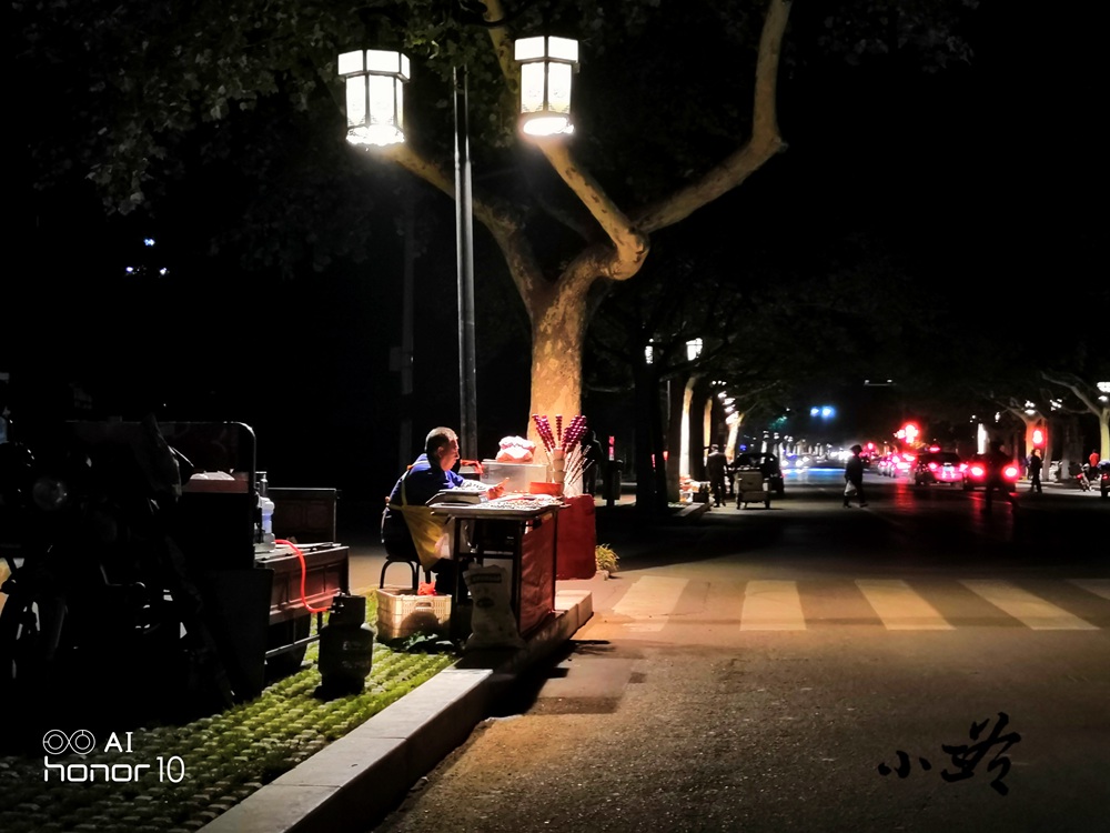 荣耀10拍照技巧有哪些功能,荣耀十相机如何全景拍照