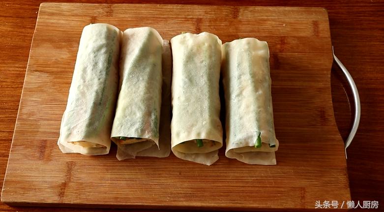 用面粉油条类各种美食的家常做法,自制小葱油条家常做法