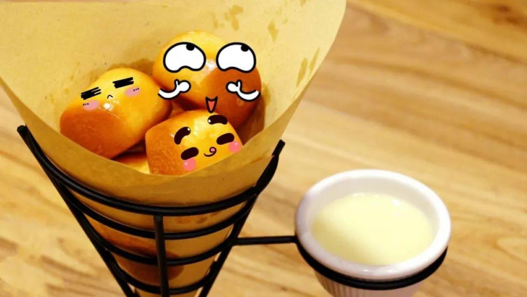 穿梭于苏城的猫大侠，举着鱼票正到处找你！