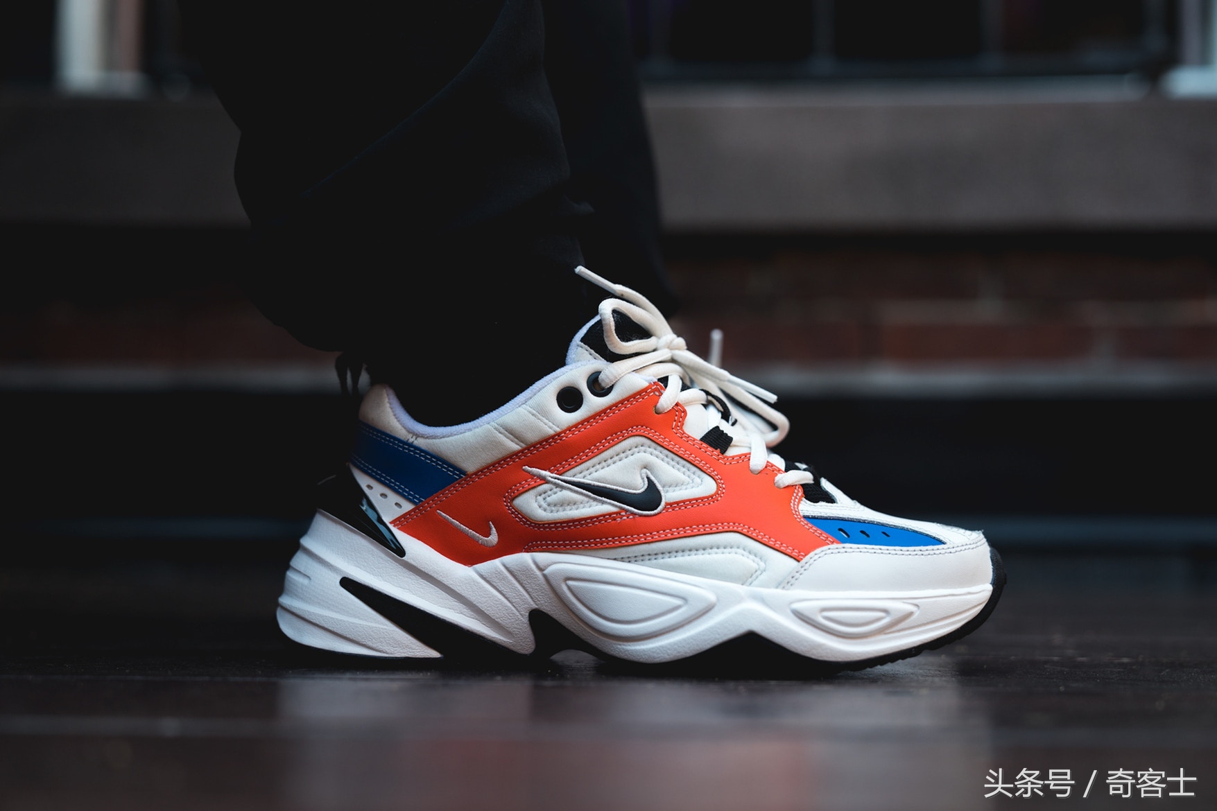 nikem2ktekno红砂色,nikem2ktekno黑红穿搭