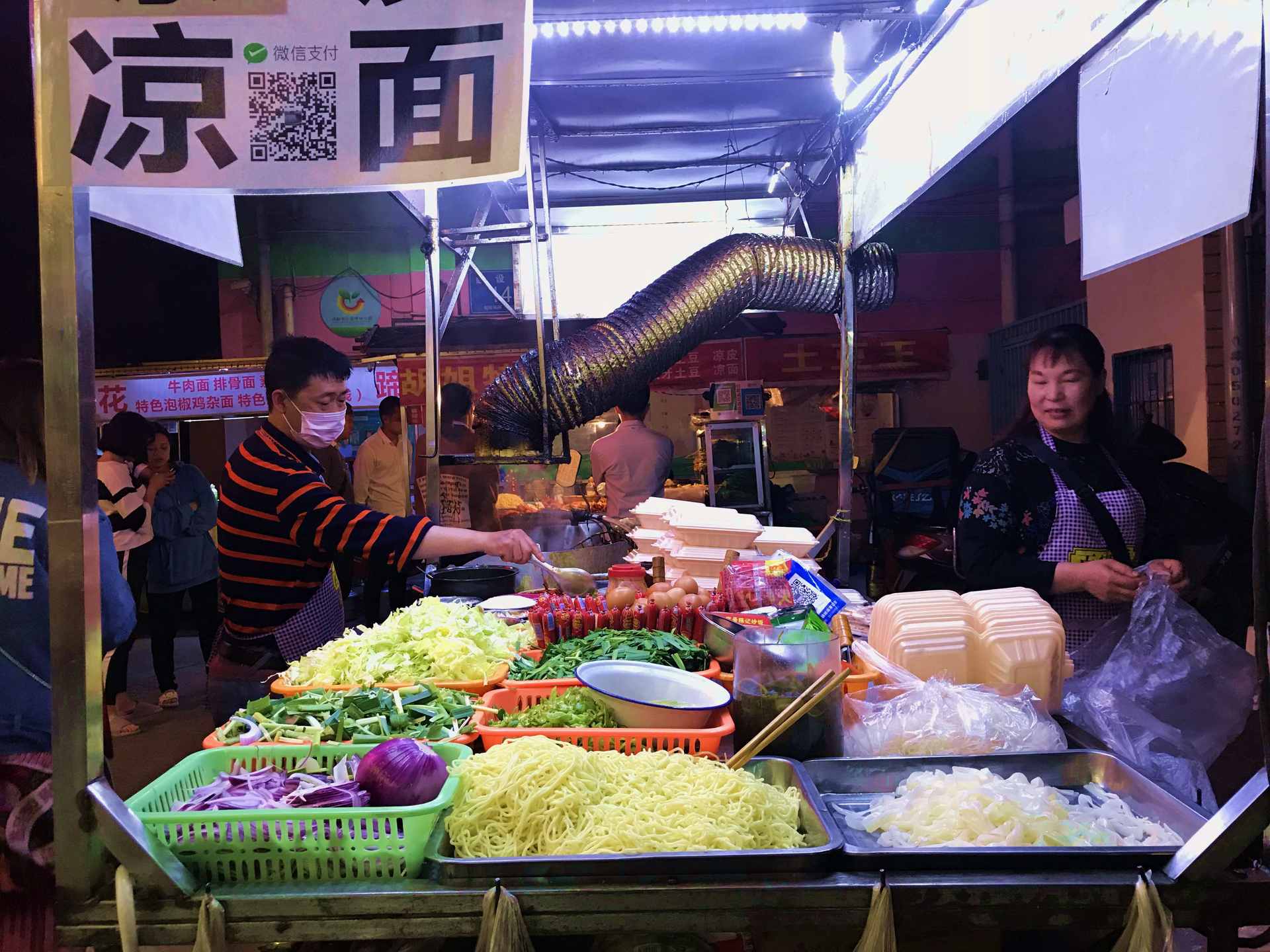 走,带你去建设路见见世面!