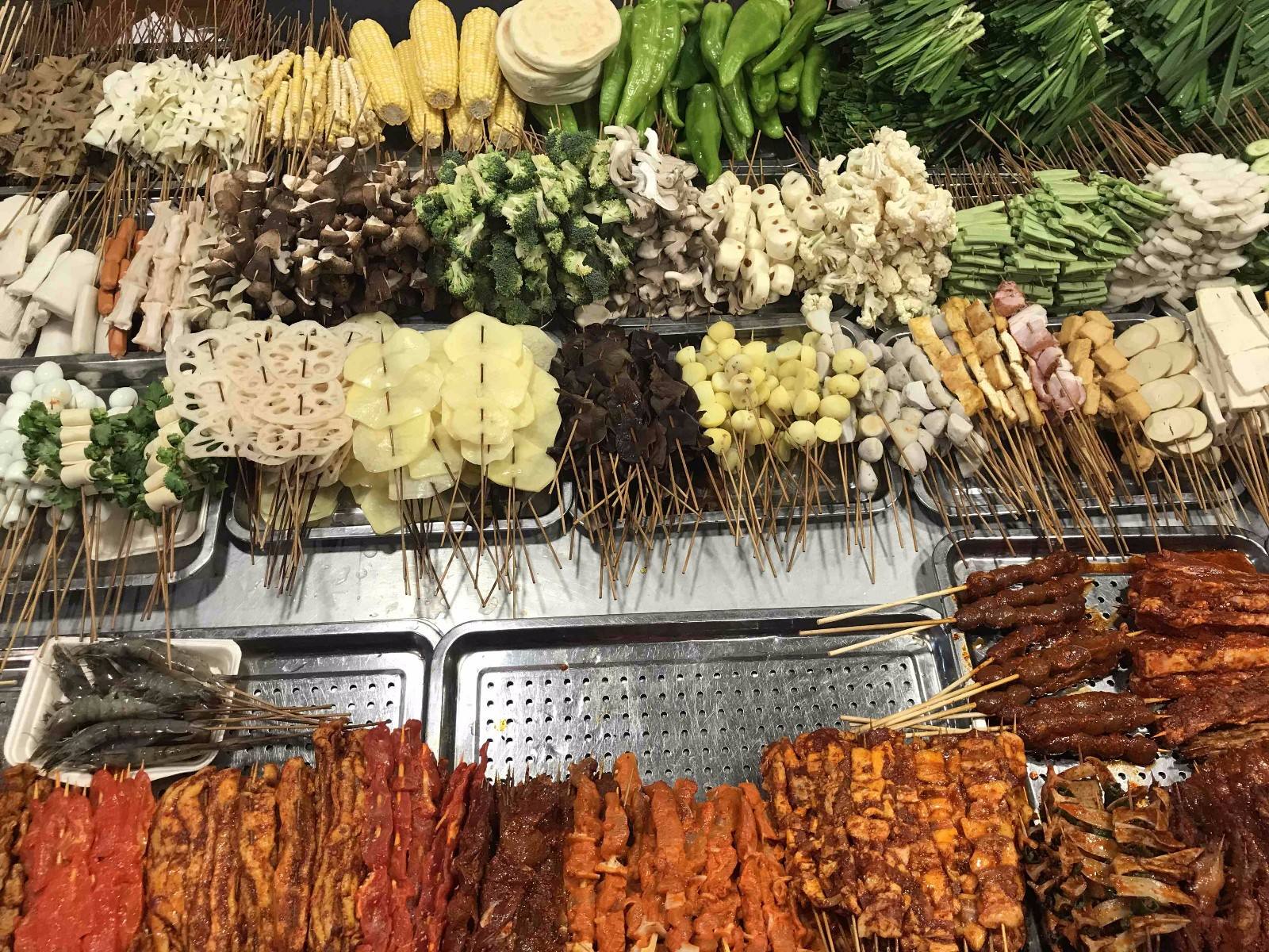 走,带你去建设路见见世面!