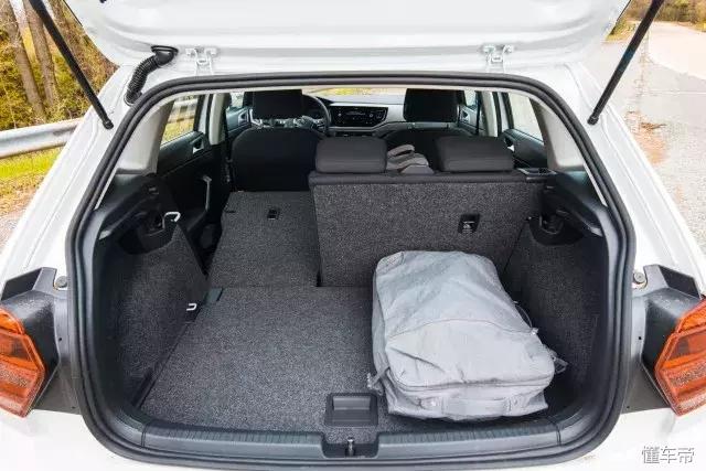 对比试驾新老两代大众polo (大众第六代polo国内首发)