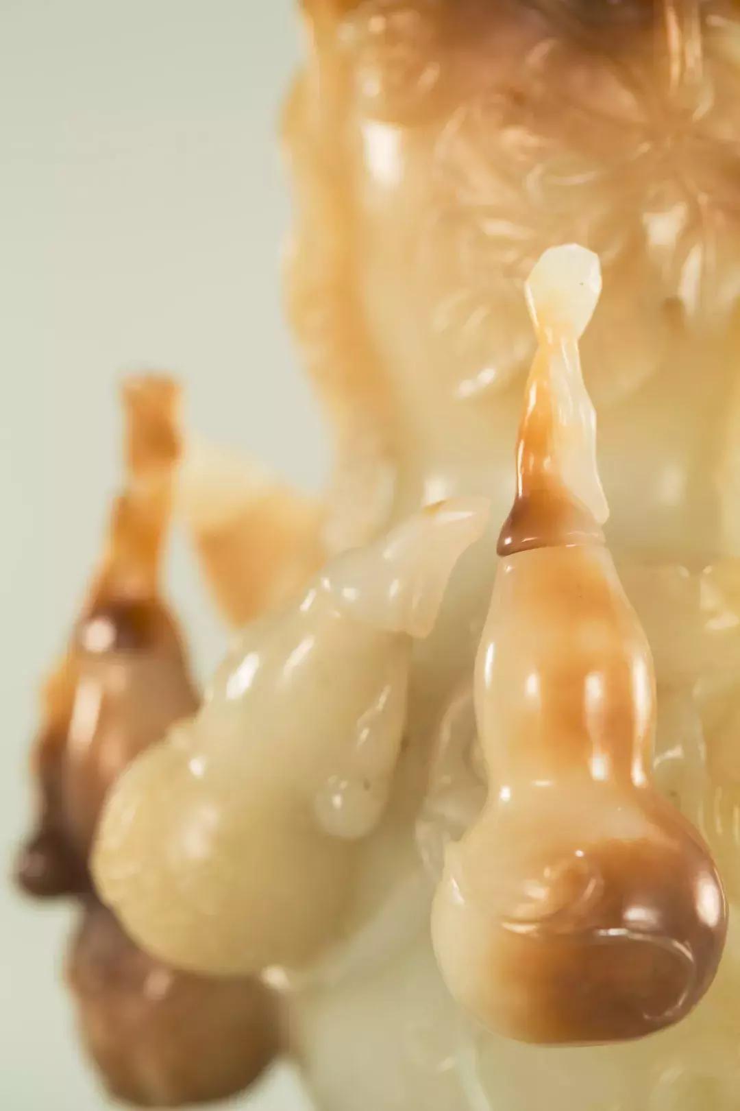 杨根连玉雕作品墨玉关公 (杨根连玉雕葫芦)